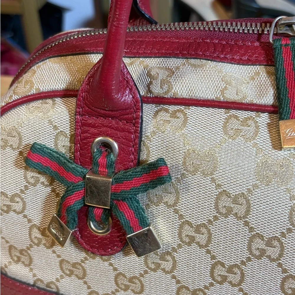 Gucci Princy Shoulder Bag - Picture 8 of 13